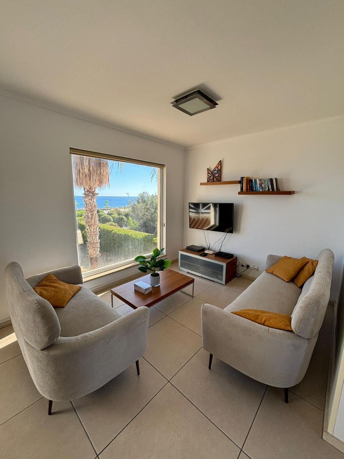 Horizon Bliss At Coral Bay Apartment Peyia Bagian luar foto